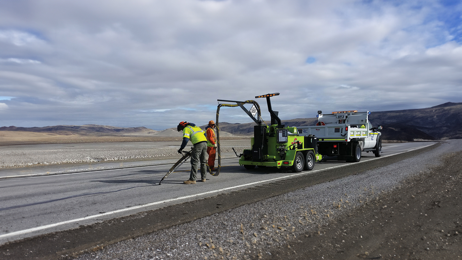 How Sealing Asphalt Is Different With Emulsion-Based Sealers Vs. Coal ...